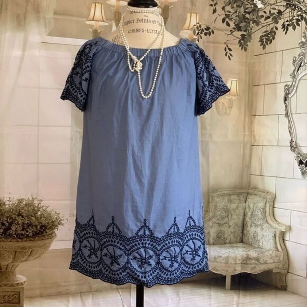 🌺Rebellion  Chambray Tunic Embroidered Blouse
